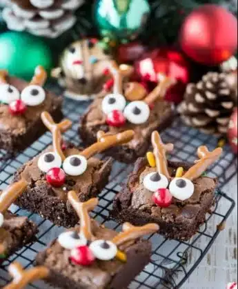 Creative crafts for a festive reindeer party decoration and activities