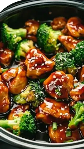 Crockpot Teriyaki Chicken ready to serve, showcasing a delicious meal.