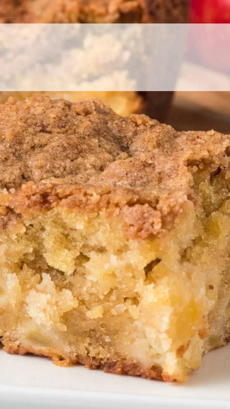 Easy Apple Crumb Cake