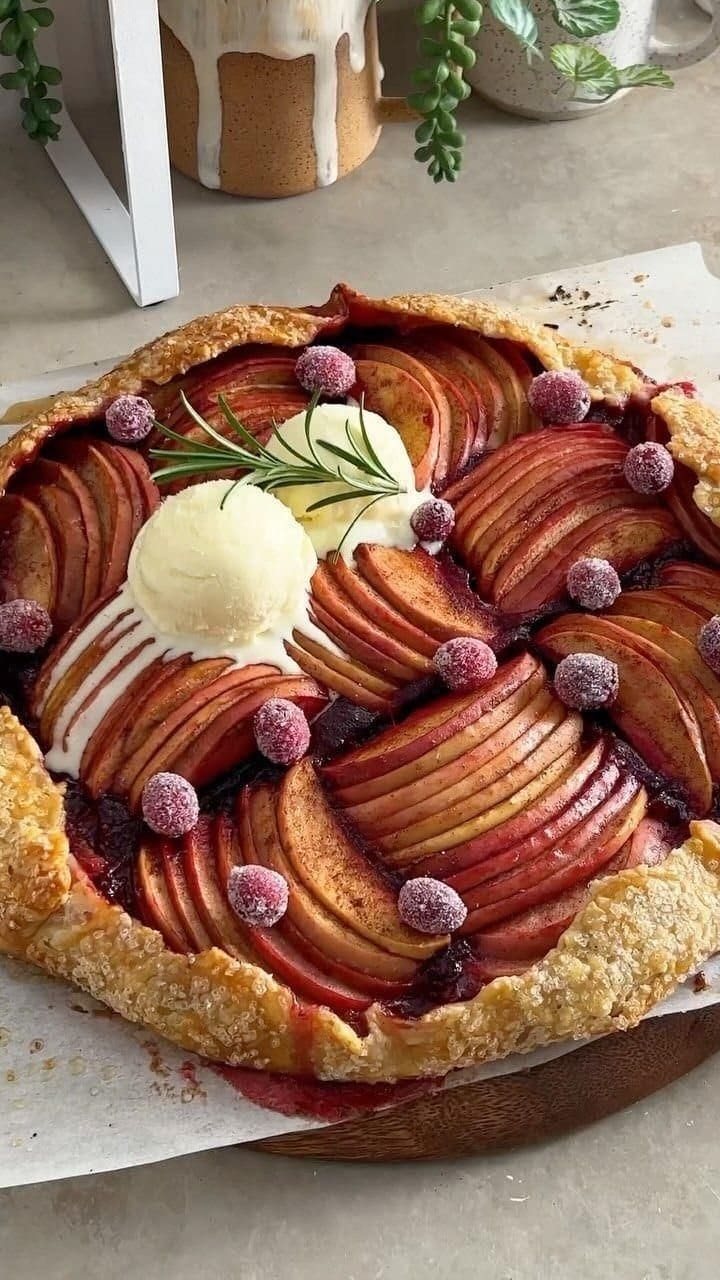 CRANBERRY APPLE GALETTE