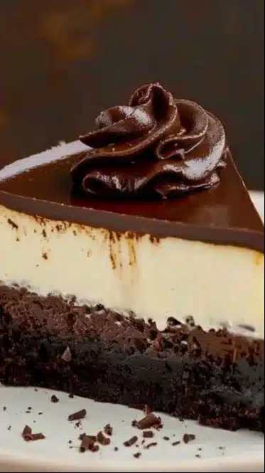Brownie Cheesecake – The Ultimate Dessert Mashup