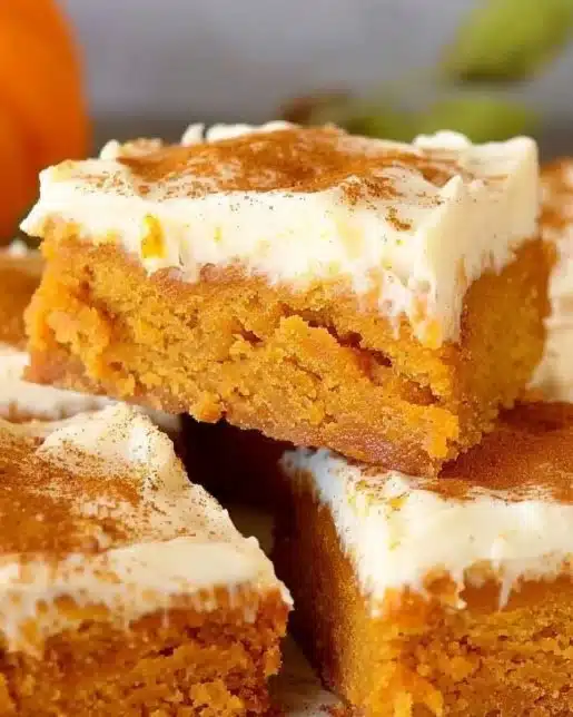 Deliciously spiced pumpkin bars recipe by Paula Deen