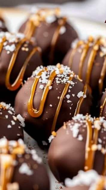 Delicious Salted Caramel Fudge Truffles