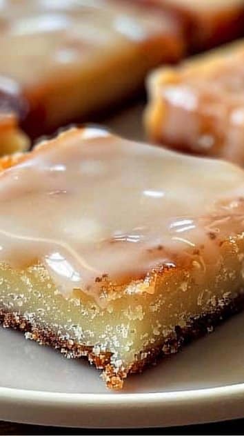 Maple Donut Bars That Taste Just Like Your Favorite Bakery Treat
