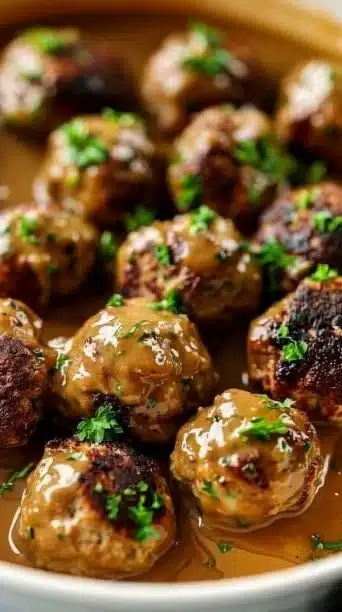 Crockpot Swedish Meatballs in Cream Sauce